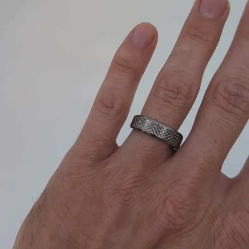 Knurled Effect Bevelled Edge Titanium Wedding Ring - The Park Hill